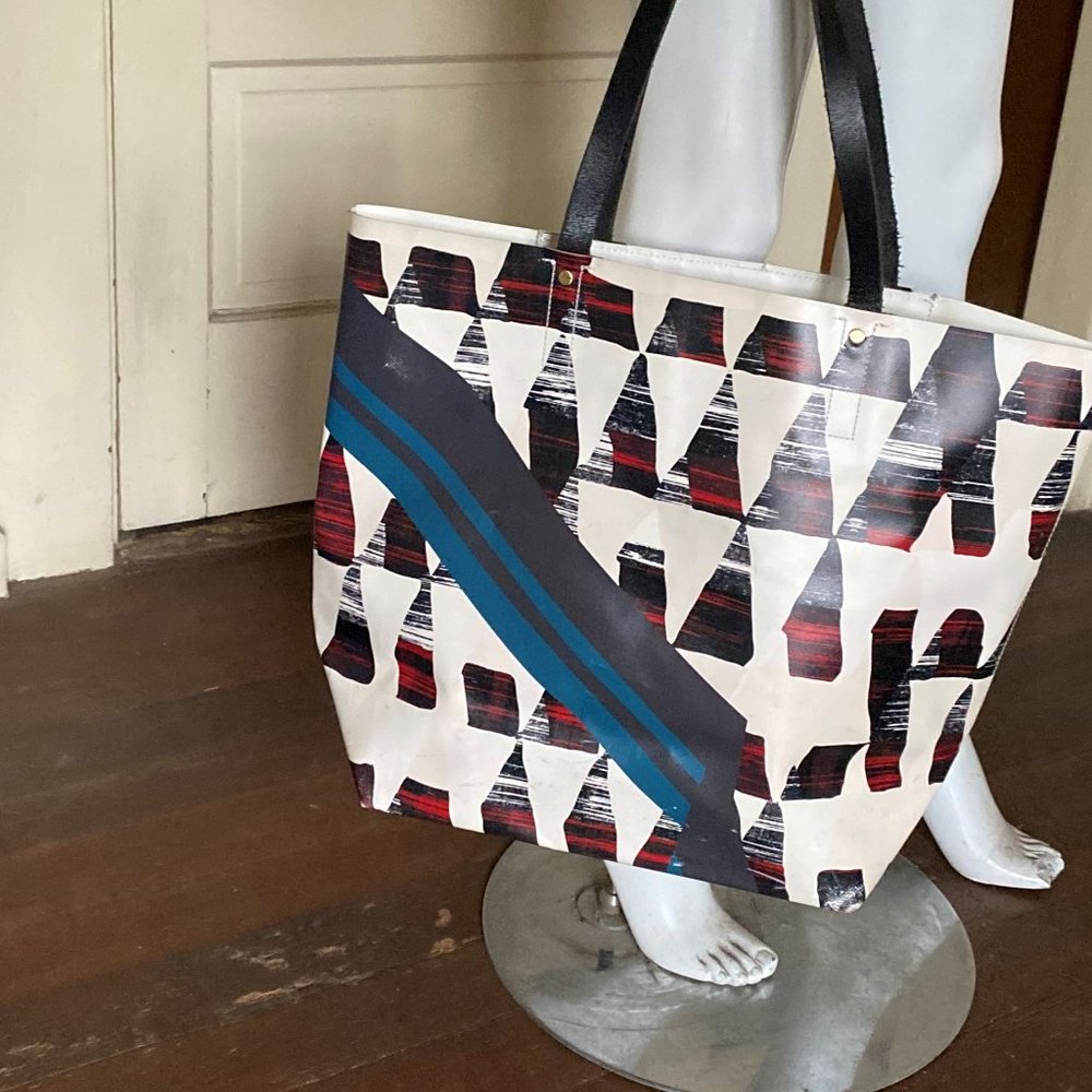 KESTREL  tote